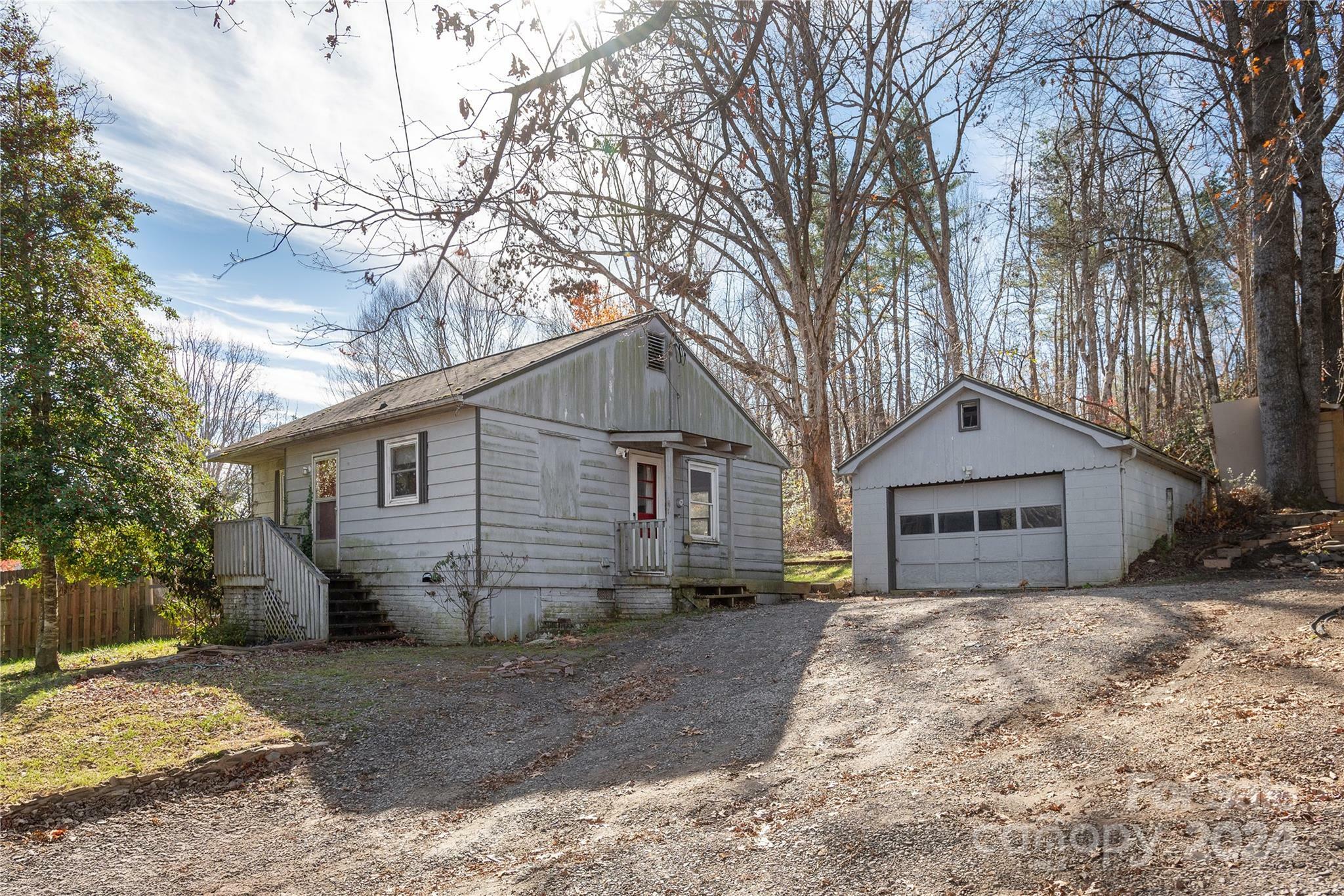 Property Photo:  107 N Fork Road  NC 28711 