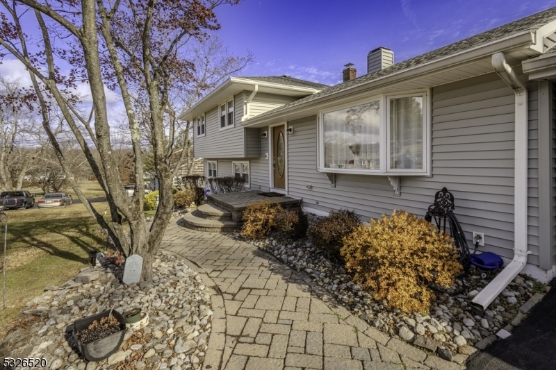 Property Photo:  3 Starview Dr  NJ 08844 