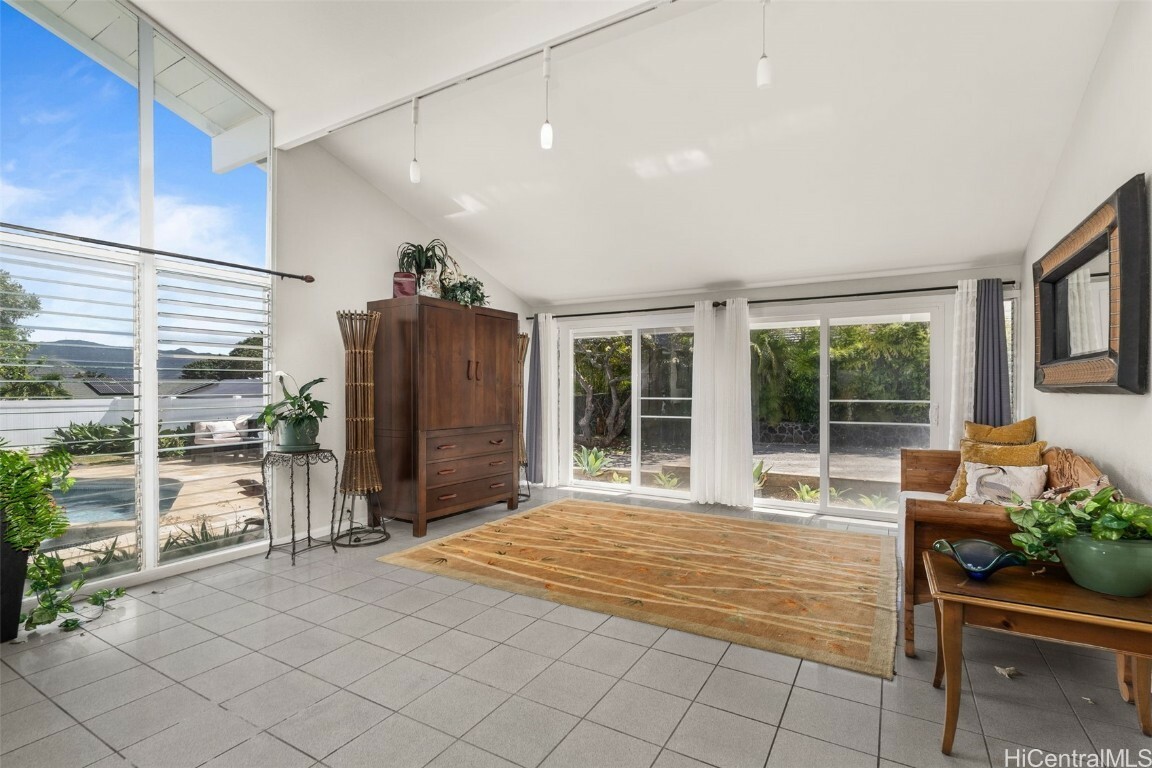Property Photo: 251 Kalalau Street HI 96825