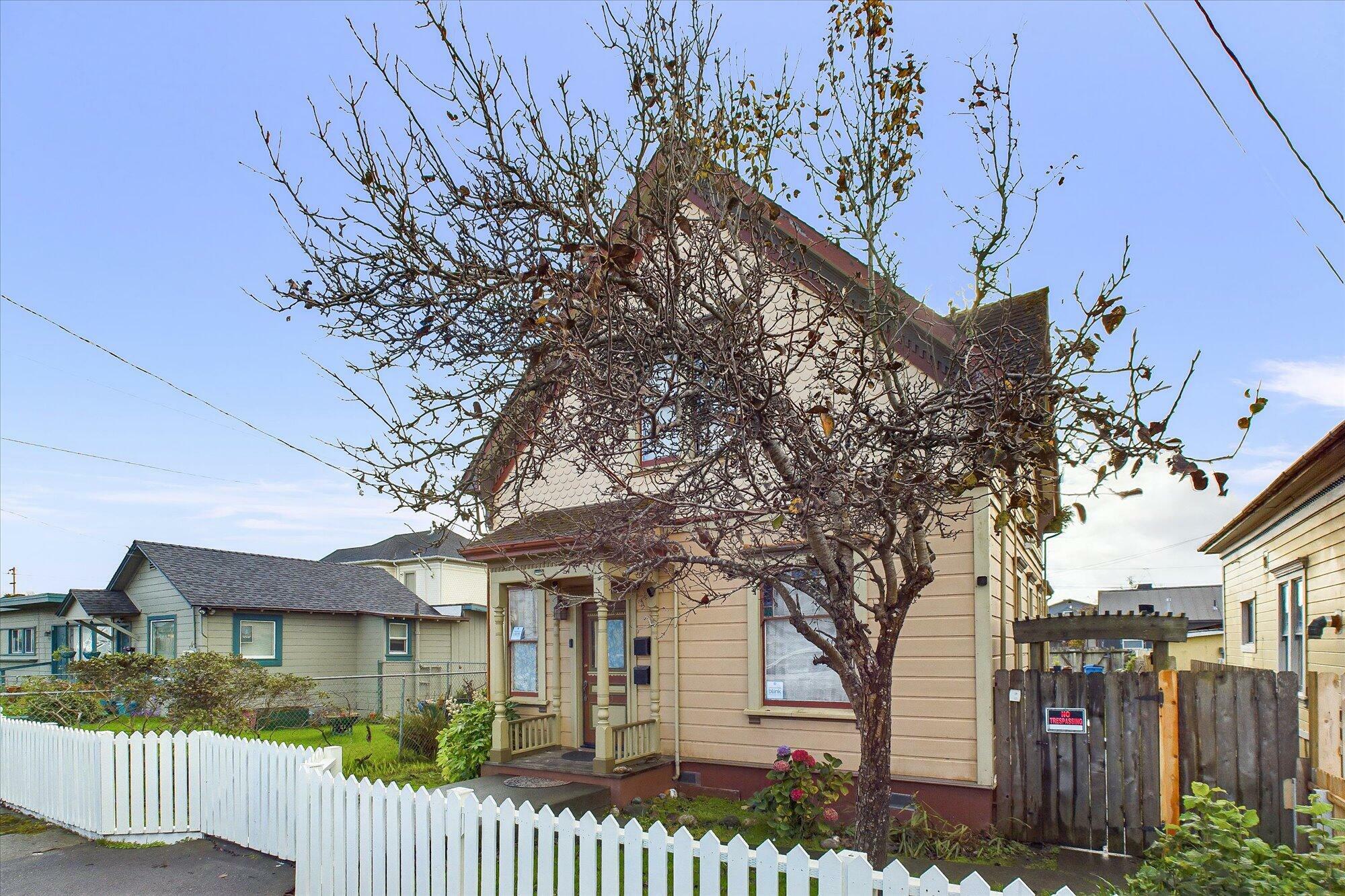 Property Photo:  123 Washington Street  CA 95501 