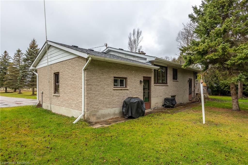 Property Photo:  564 Municipal Road  ON N0H 2G0 