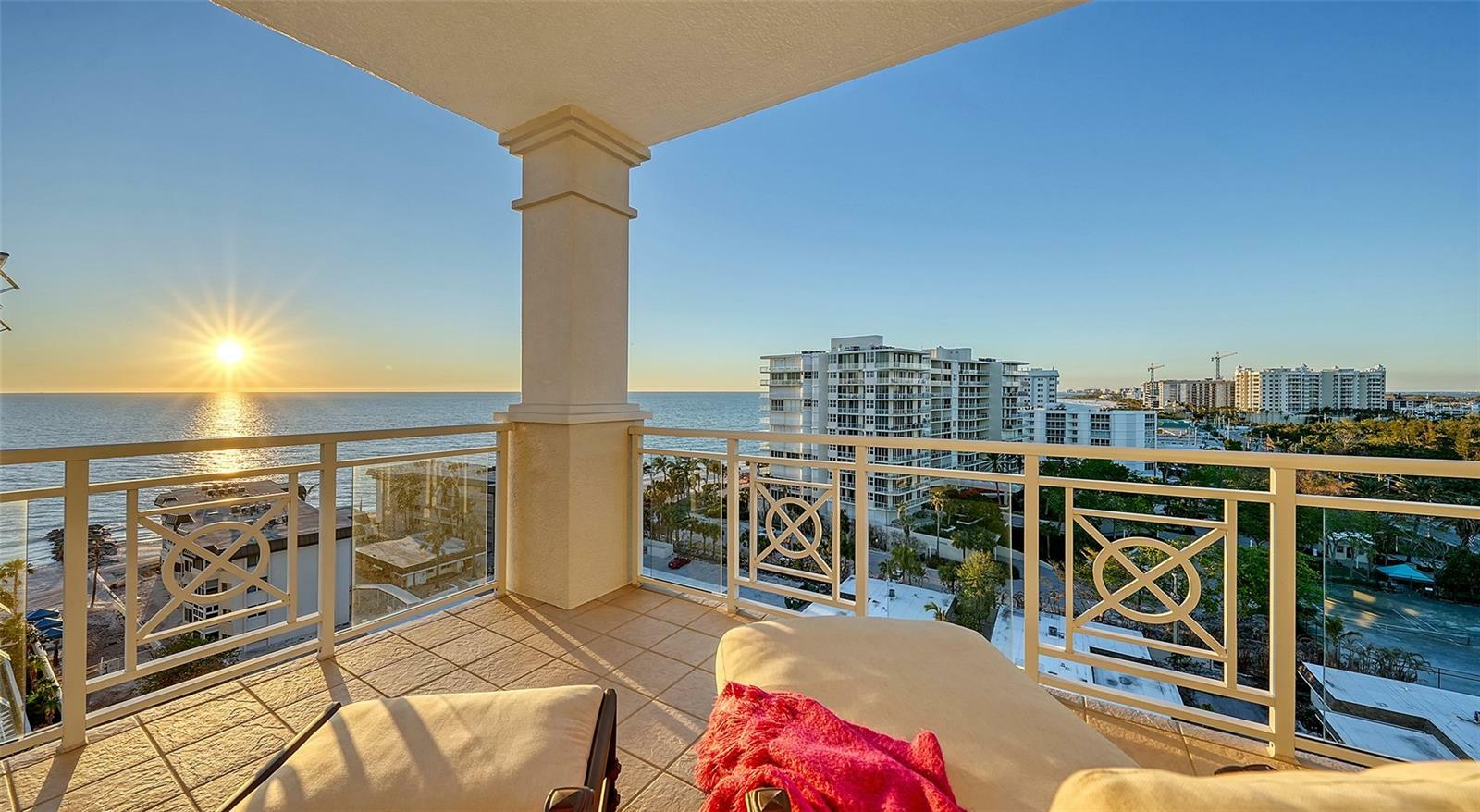 Property Photo:  2050 Benjamin Franklin Drive B904  FL 34236 