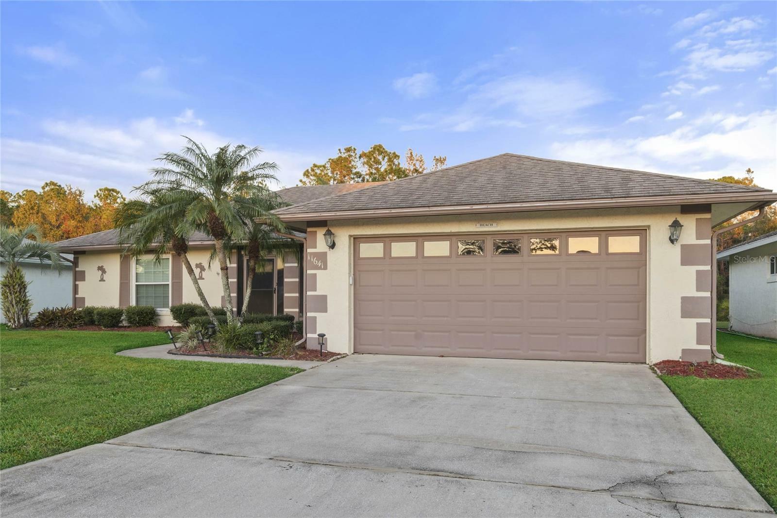 Property Photo:  11641 Sandy Hill Drive  FL 32821 