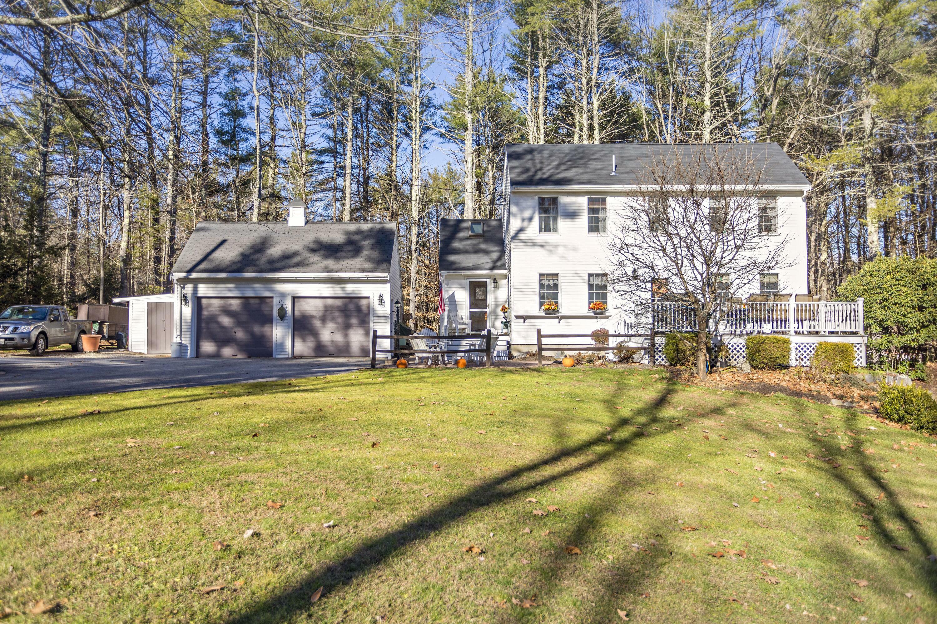 Property Photo:  285 Yarmouth Road  ME 04039 