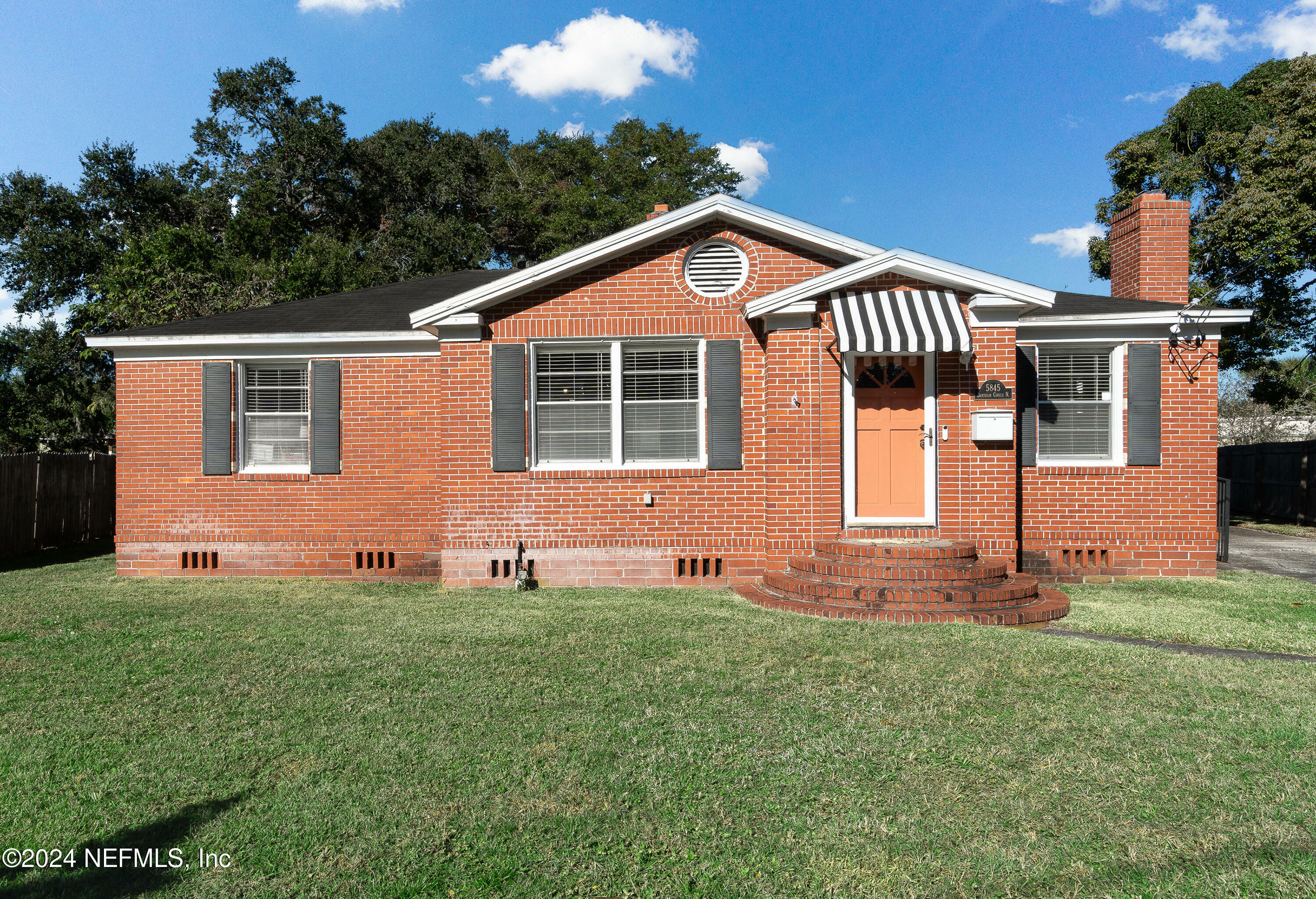 Property Photo:  5845 Bartram Circle N  FL 32207 