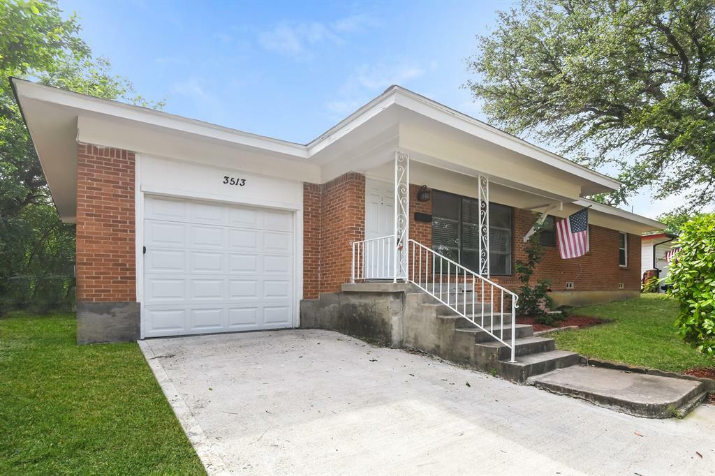 Property Photo: 3513 Wicklow Court TX 76116