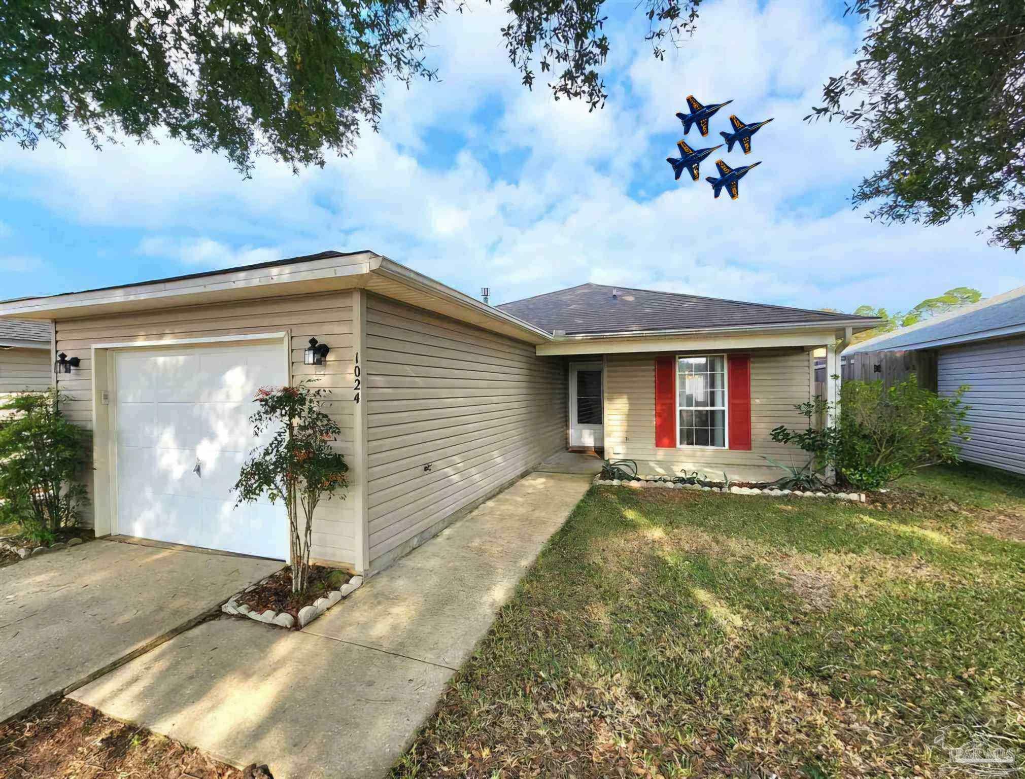 Property Photo: 1024 Antigua Cir FL 32506