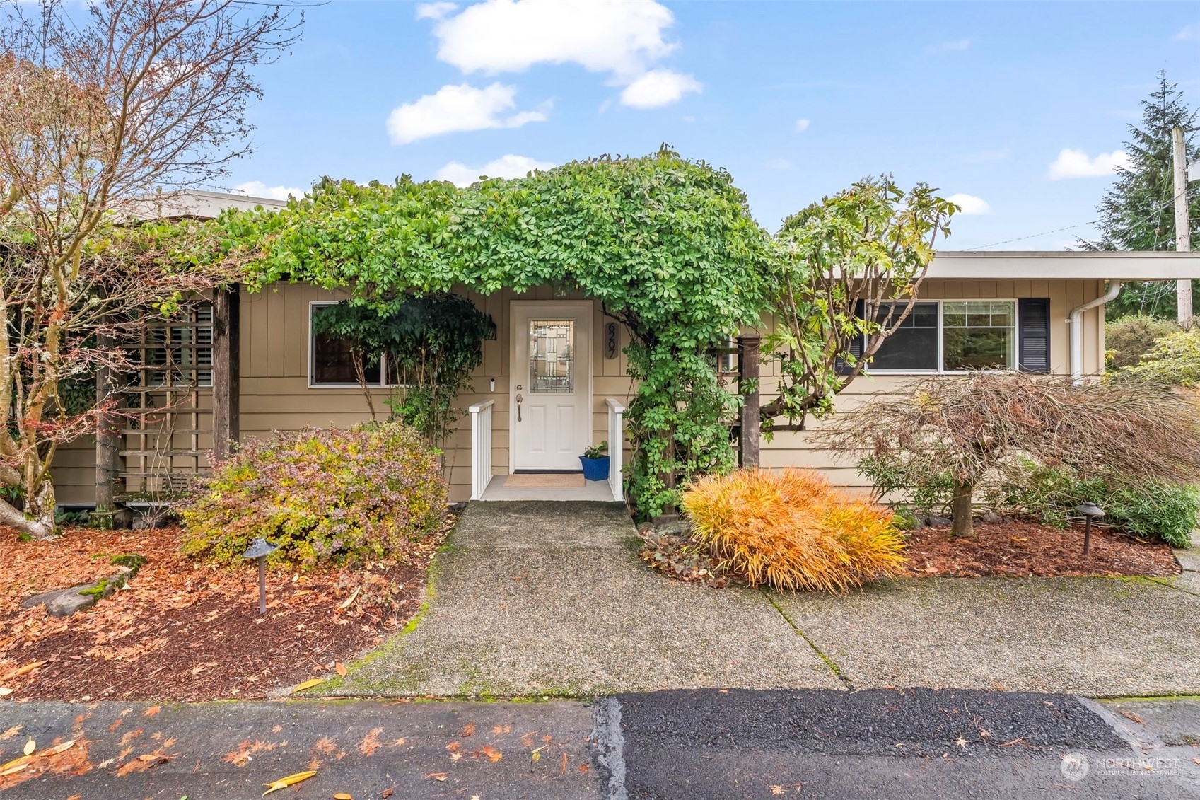 Property Photo:  6207  Soundview Drive  WA 98335 