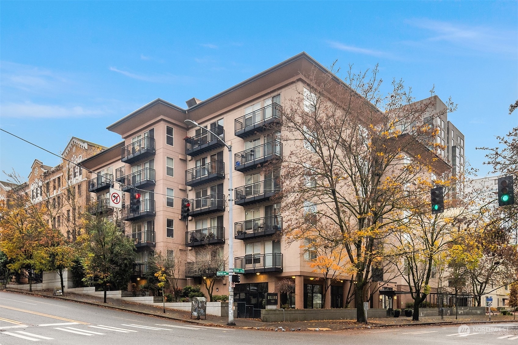 Property Photo:  1323 Boren Avenue 314  WA 98101 