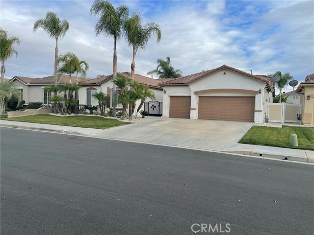 Property Photo:  40058 Temple Court  CA 92563 