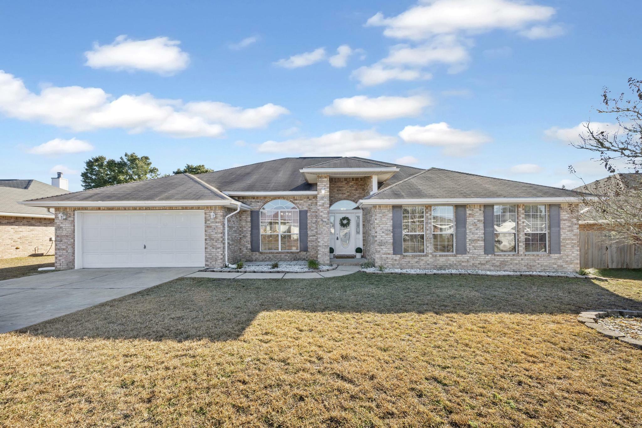 Property Photo:  213 Citadel Lane  FL 32539 