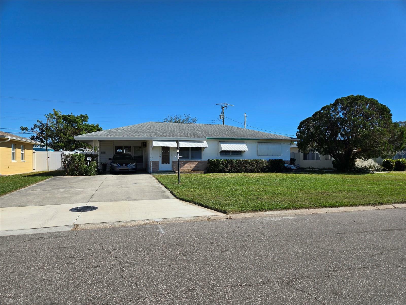 Property Photo:  1205 Harvard Avenue  FL 34207 