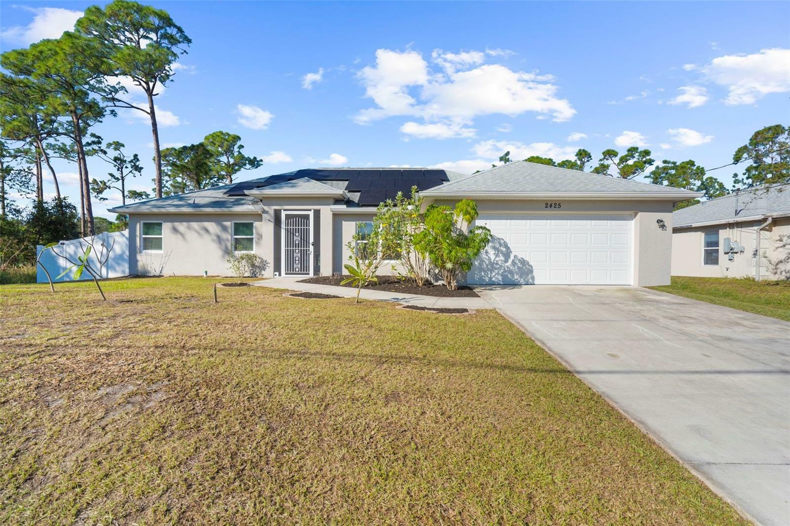 Property Photo:  2425 De Vore Street  FL 34291 