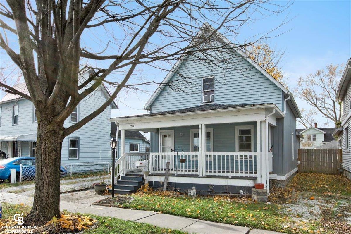 Property Photo:  1919 Elk Street  MI 48060 