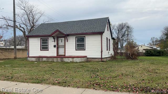 Property Photo:  25512 Yale Street  MI 48125 