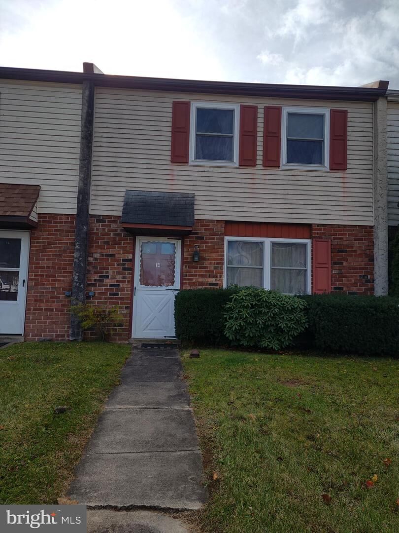 Property Photo: 14 S Linda Court PA 18955
