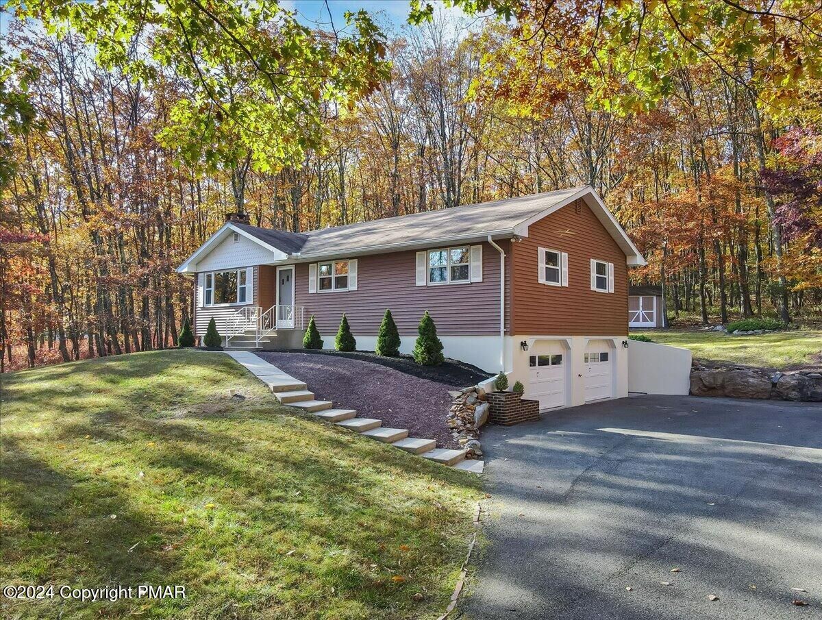 Property Photo: 3205 Woodcrest Avenue PA 18330