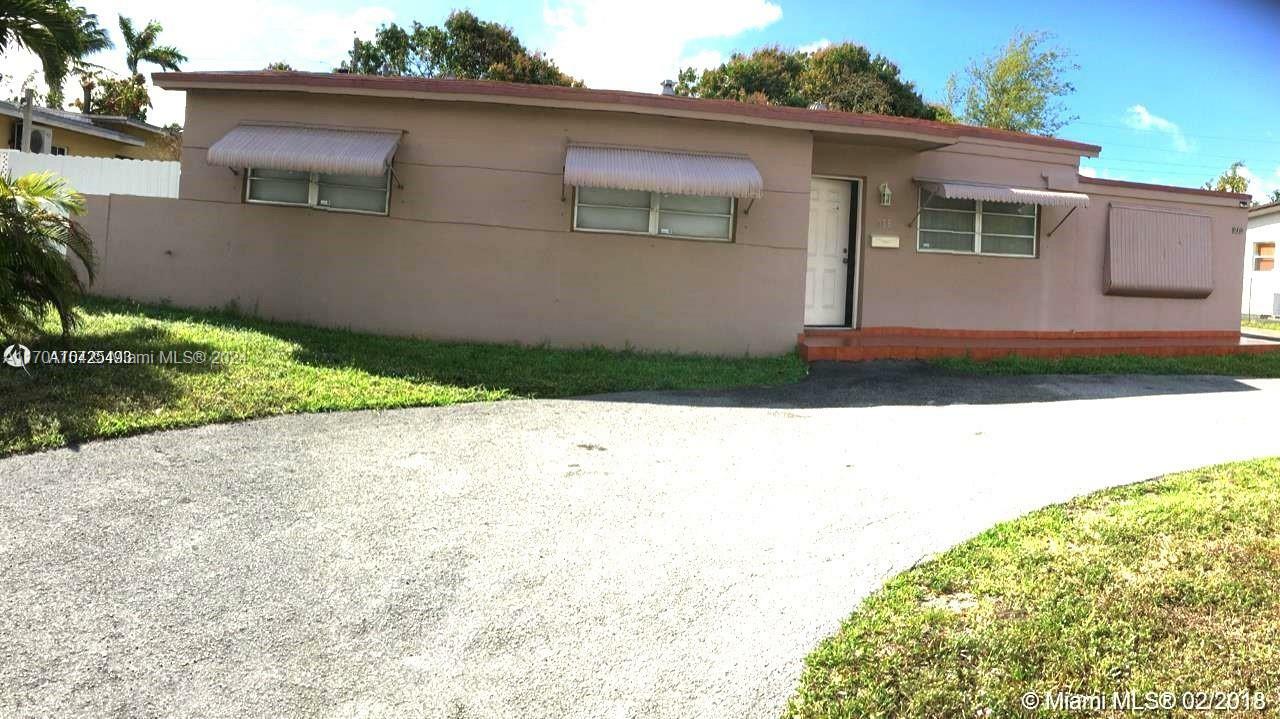 Property Photo:  956 W 68th St  FL 33014 