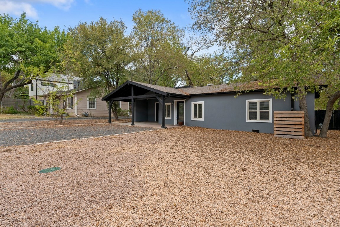 Property Photo:  2006 De Verne Street  TX 78704 