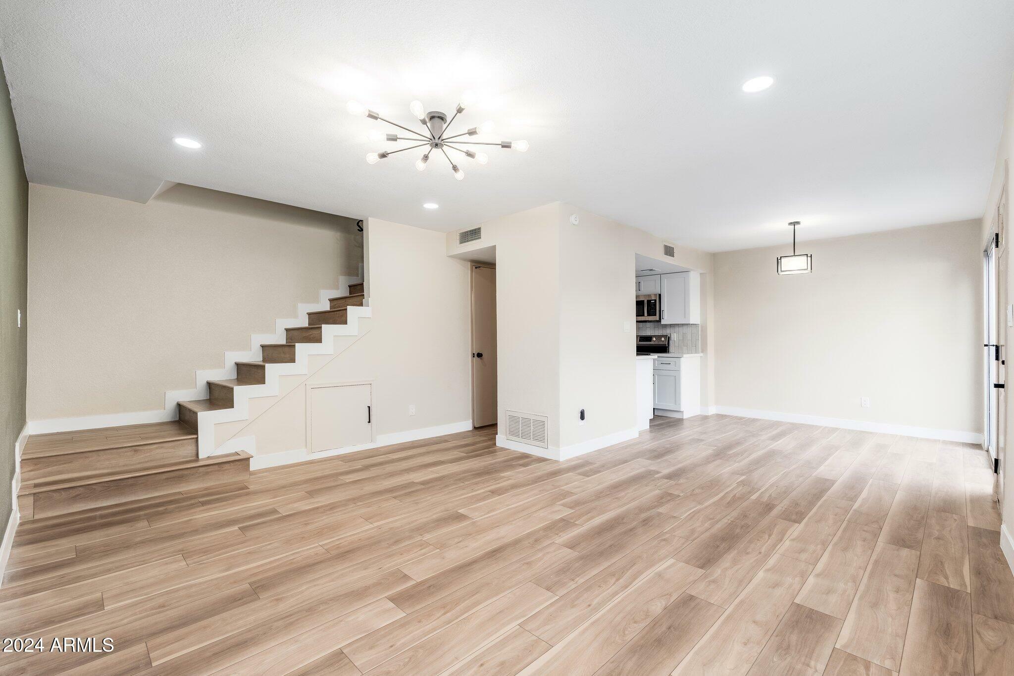 Property Photo:  1136 N 84th Place  AZ 85257 