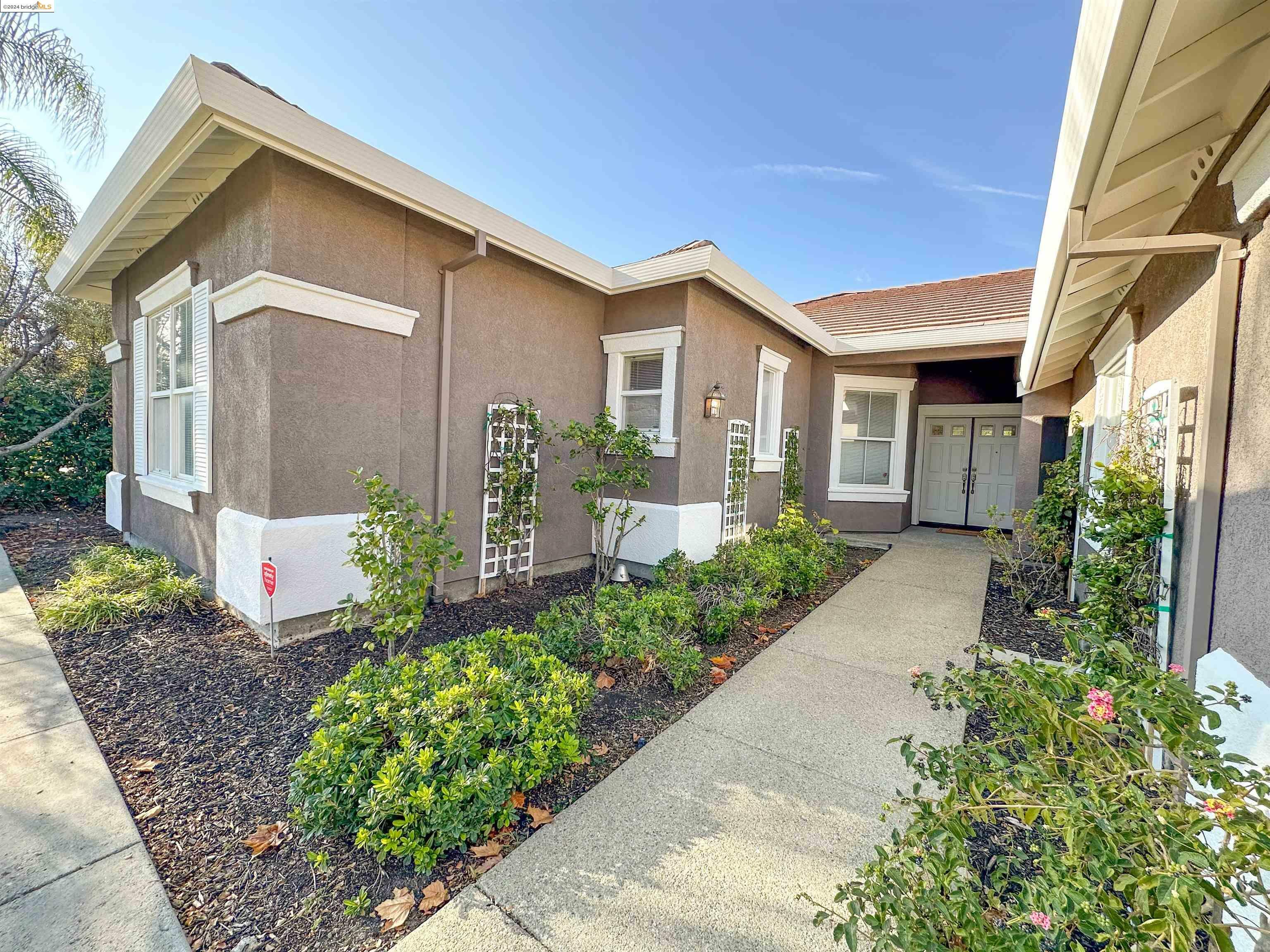 Property Photo:  5060 Union Mine Dr  CA 94531 