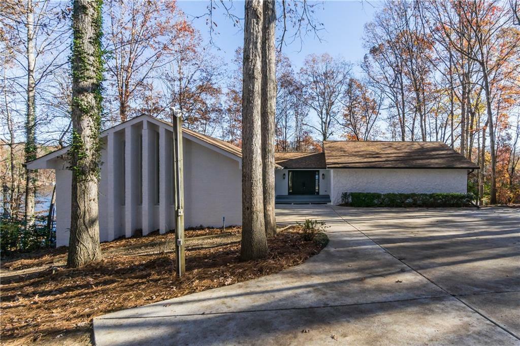 Property Photo:  510 Pine Lake Drive  GA 30040 