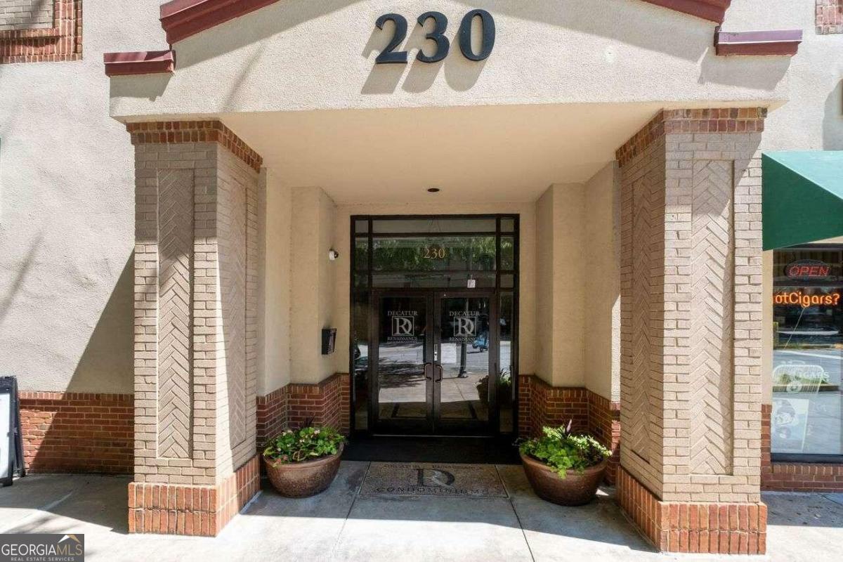 Property Photo:  230 E Ponce De Leon Avenue 225  GA 30030 