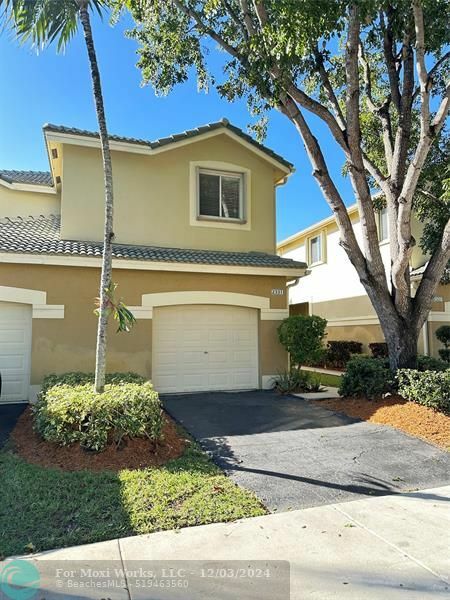 Property Photo:  2331 Pasadena Way  FL 33327 