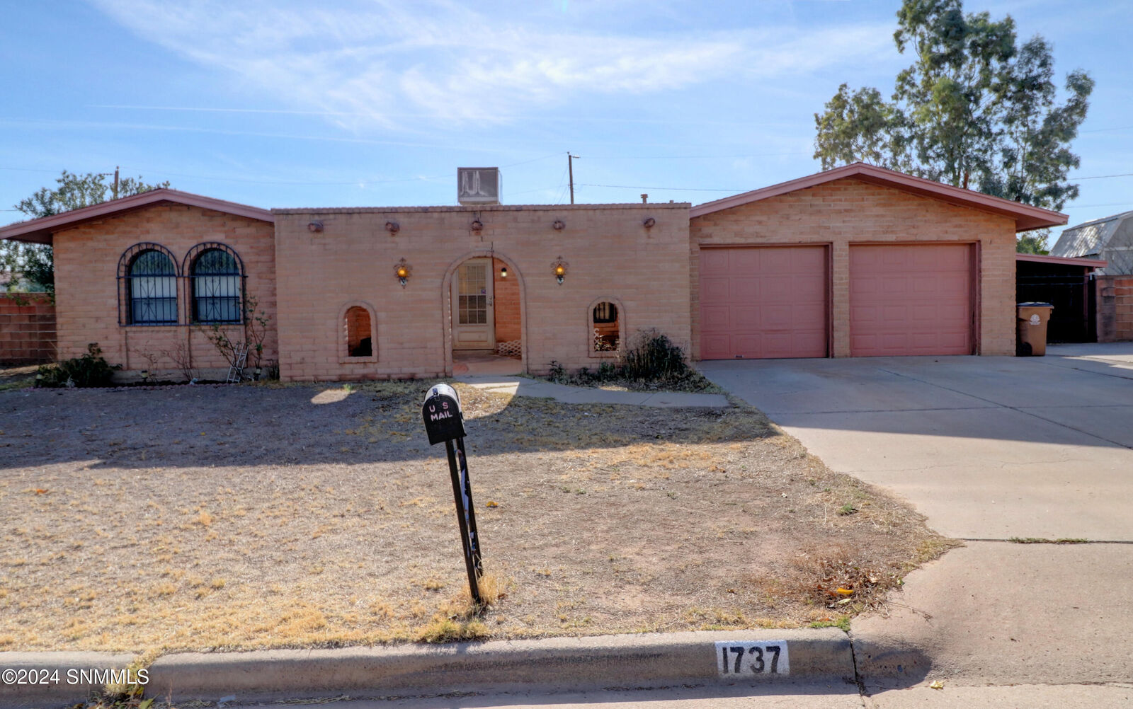 Property Photo:  1737 Aspen Avenue  NM 88005 