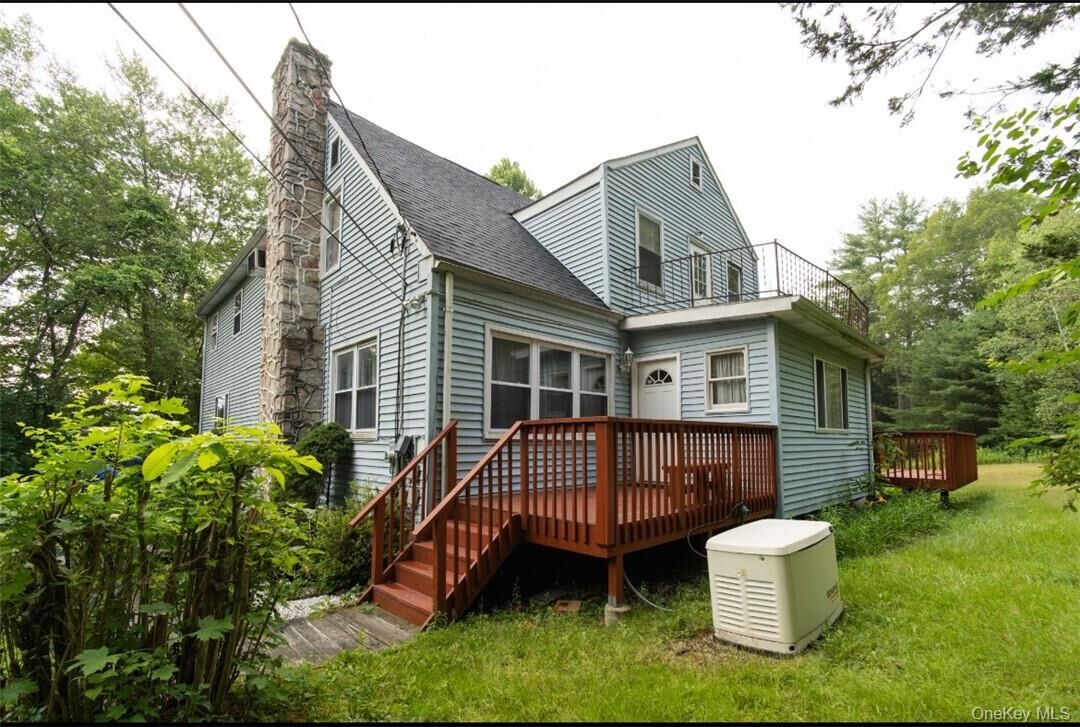 Property Photo:  520 Mamakating Road  NY 12790 