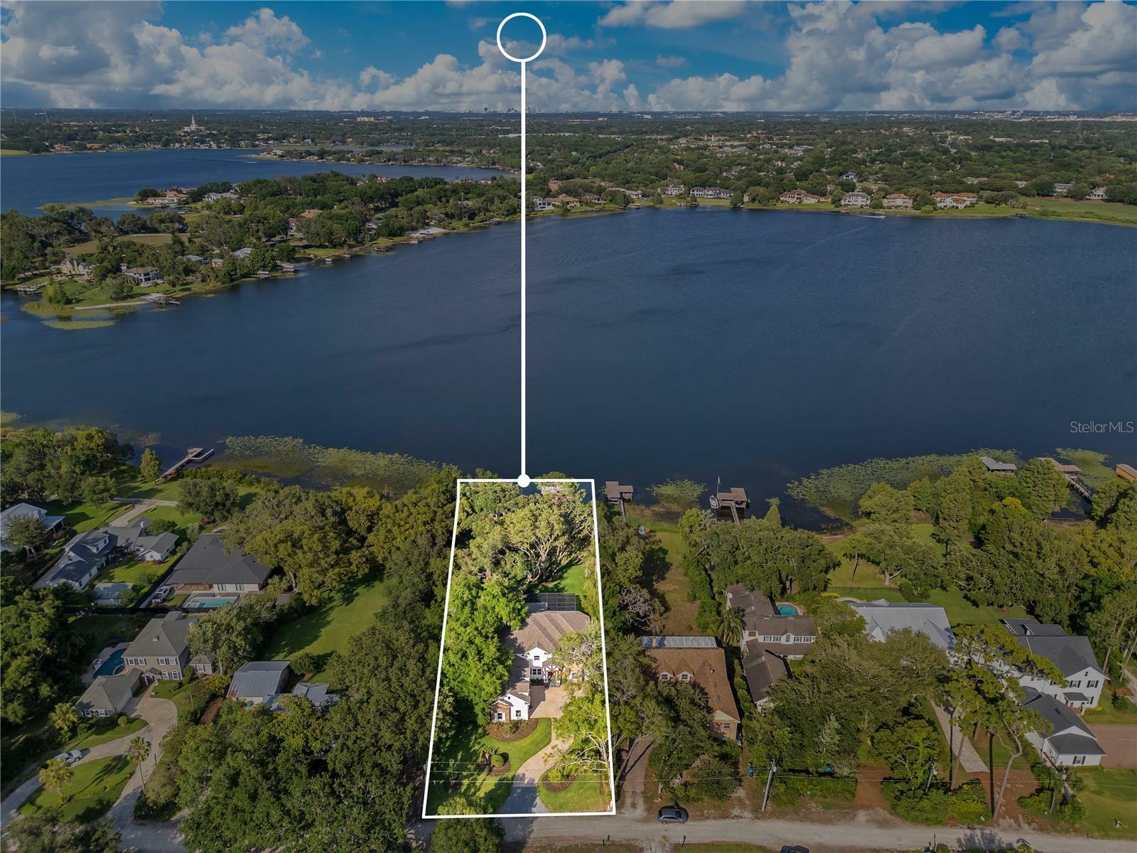 Property Photo: 1003 Oakdale Street FL 34786