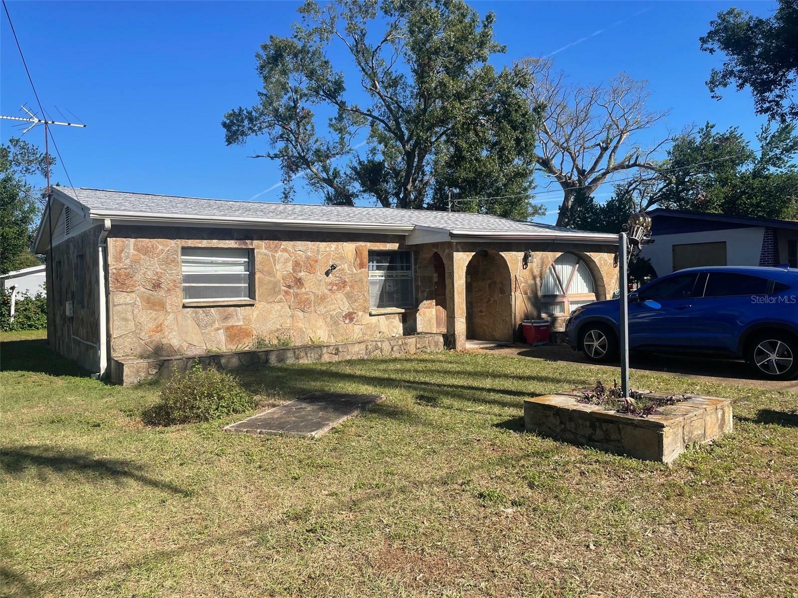 Property Photo:  2908 E 99th Avenue  FL 33612 