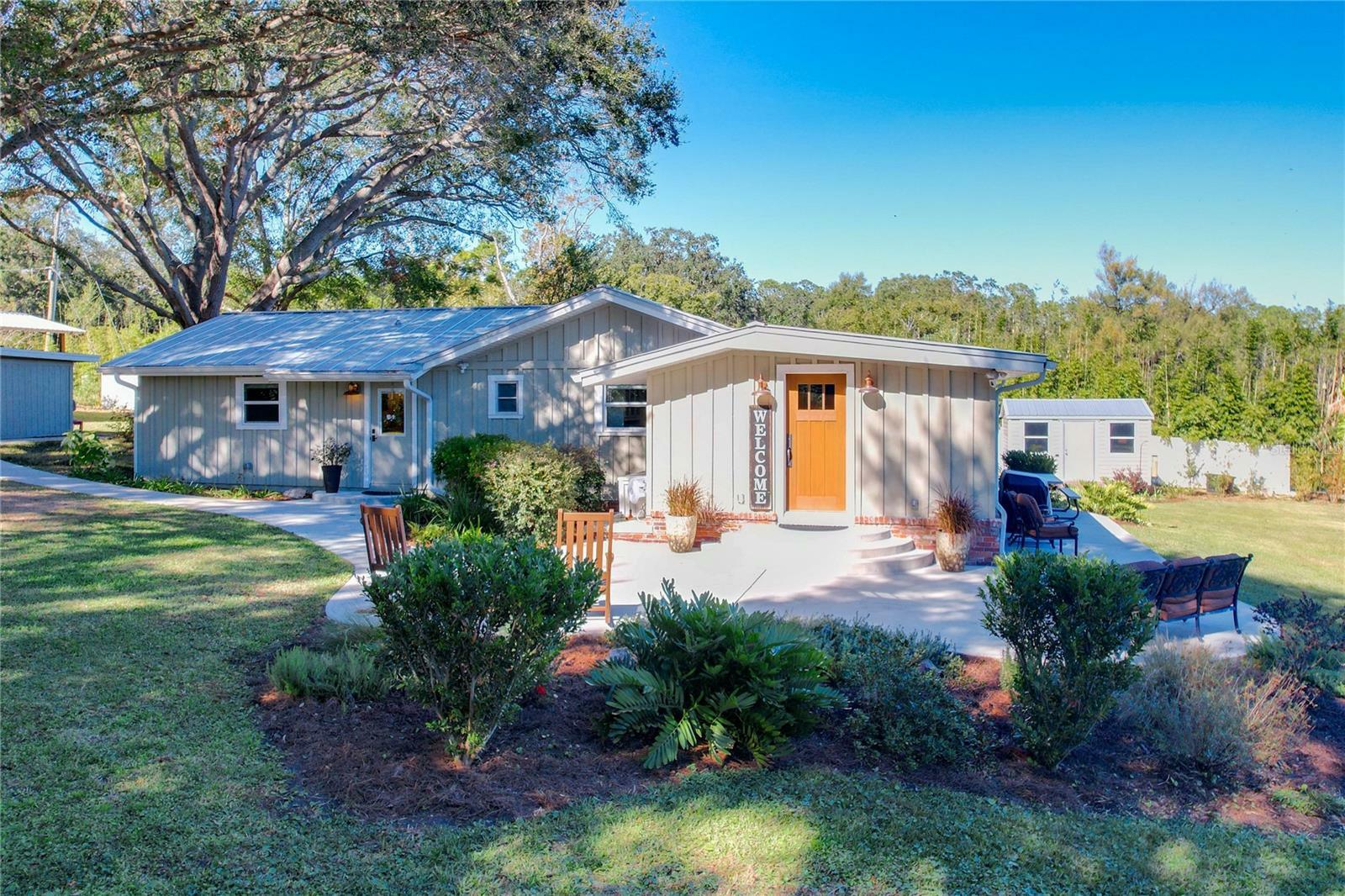 Property Photo:  1405 Spring Lake Terrace  FL 34761 