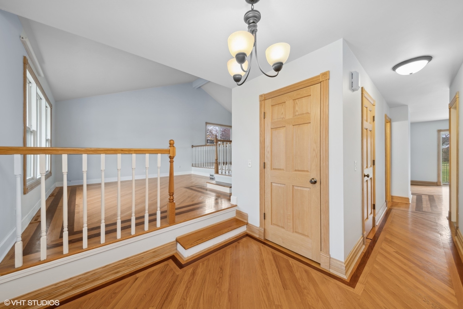 Property Photo:  887 Wabash Street  IL 60188 