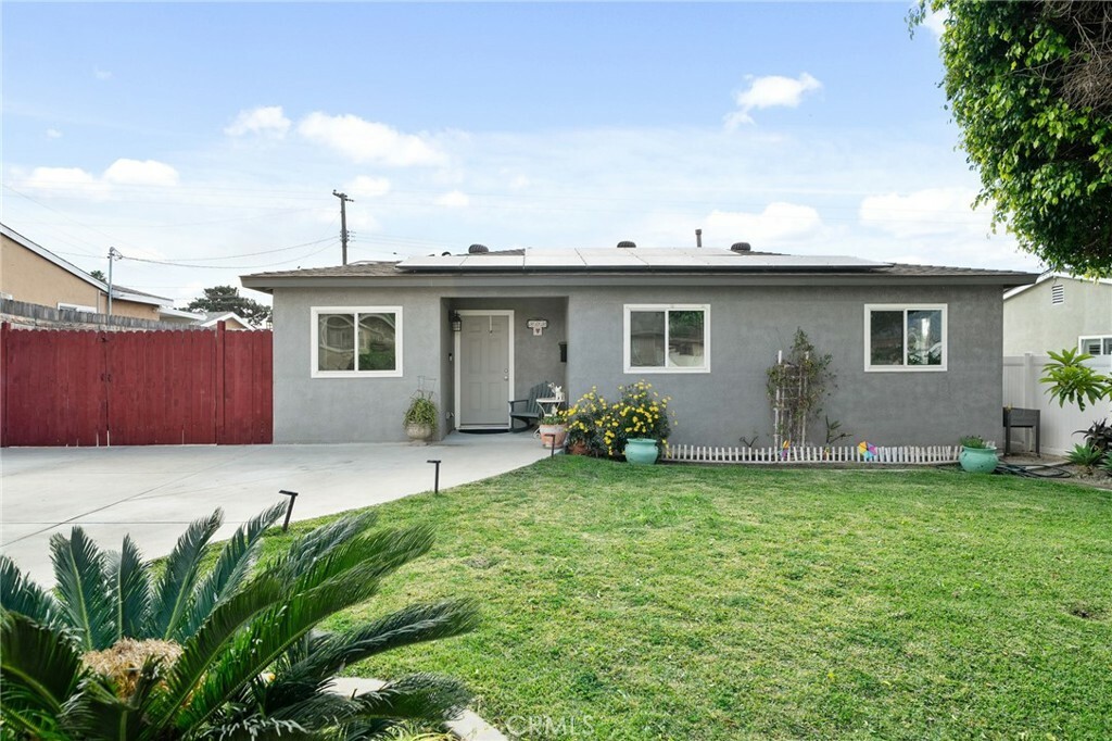 808 W Woodcroft Avenue  Glendora CA 91740 photo