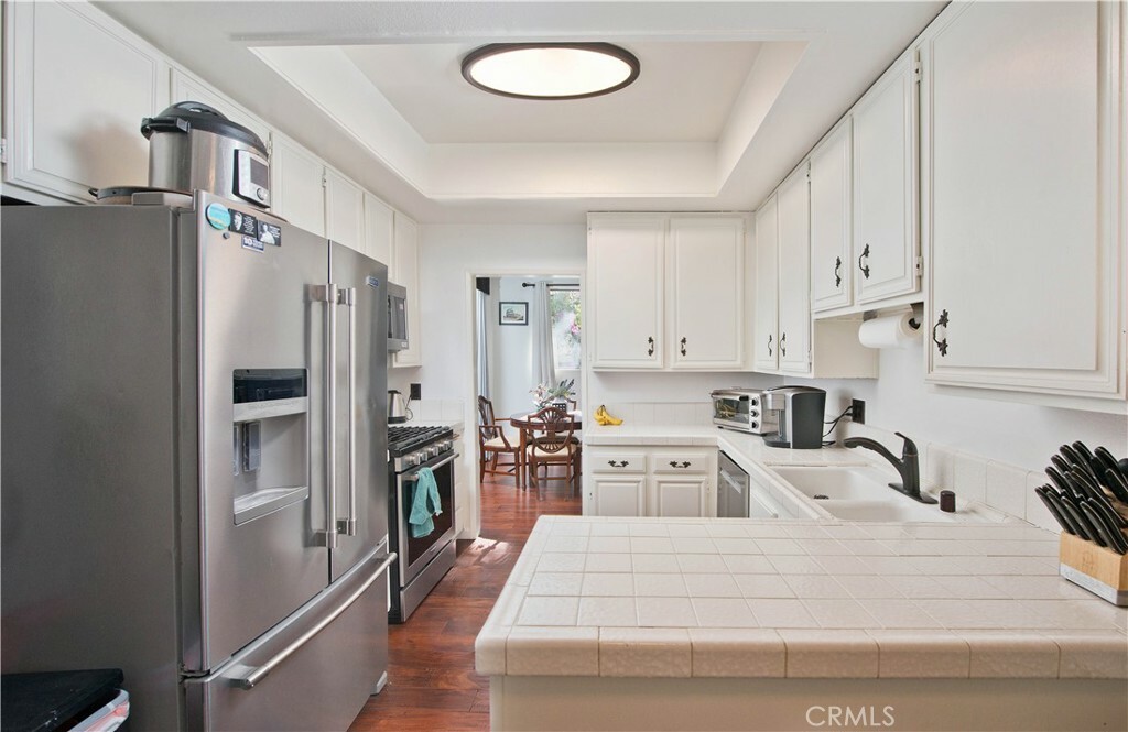 Property Photo:  3480 Barham Boulevard 211  CA 90068 