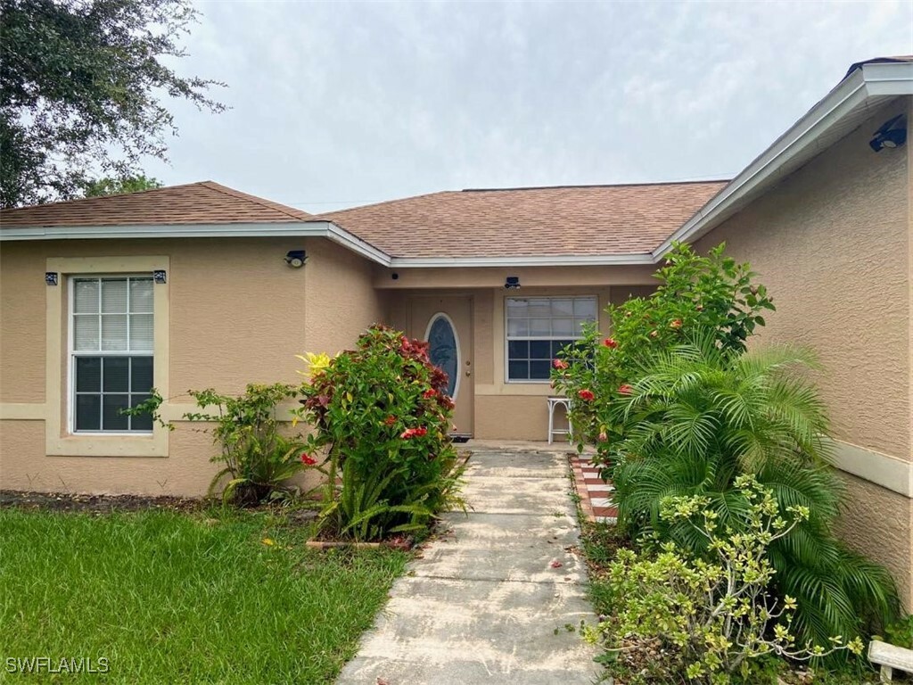 Property Photo:  540 Thomas Sherwin Avenue S  FL 33974 