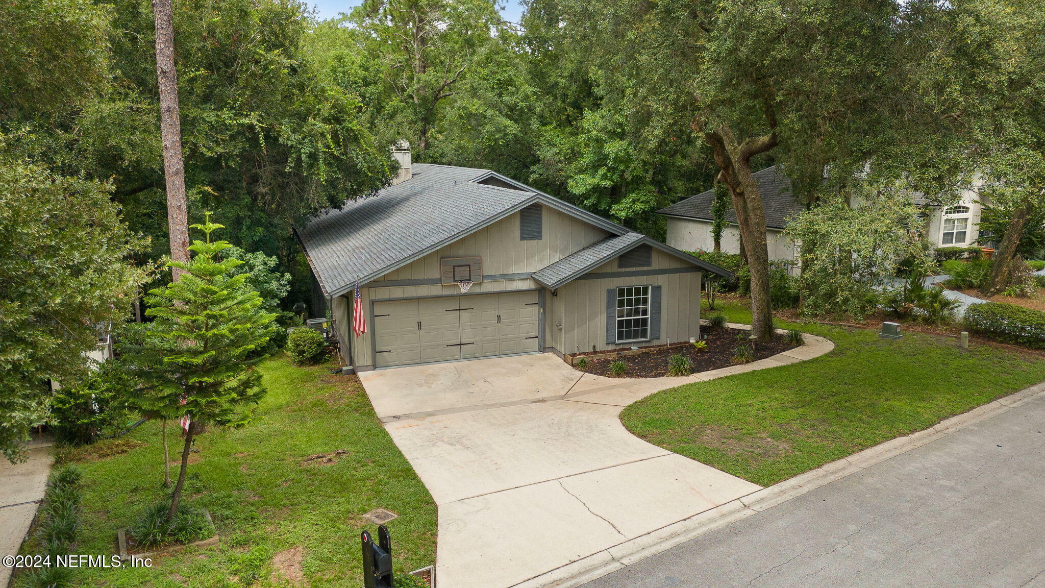 Property Photo:  1514 Stonebriar Road  FL 32043 