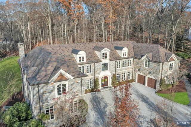 Property Photo:  9 Ridge Crest Road  NJ 07458 