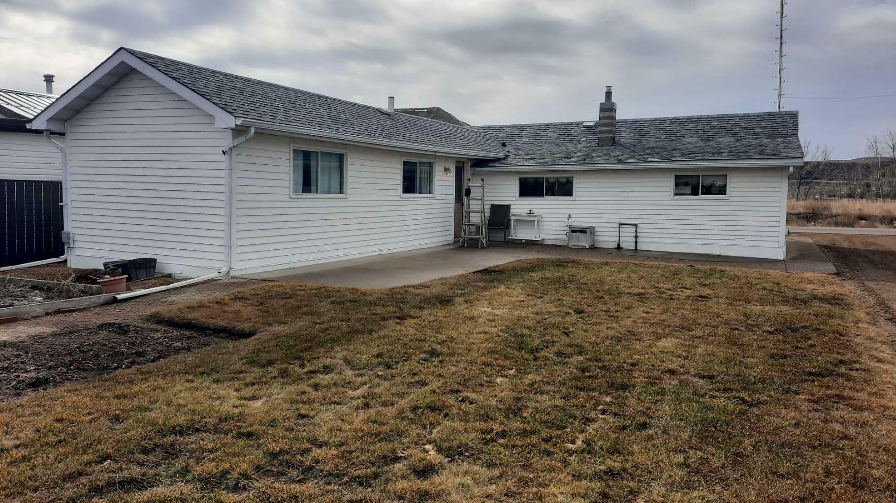 48 1 Street E  Drumheller AB T0J 2V0 photo