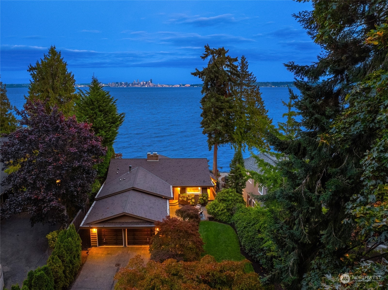 Property Photo:  4452  Rockaway Beach Road NE  WA 98110 