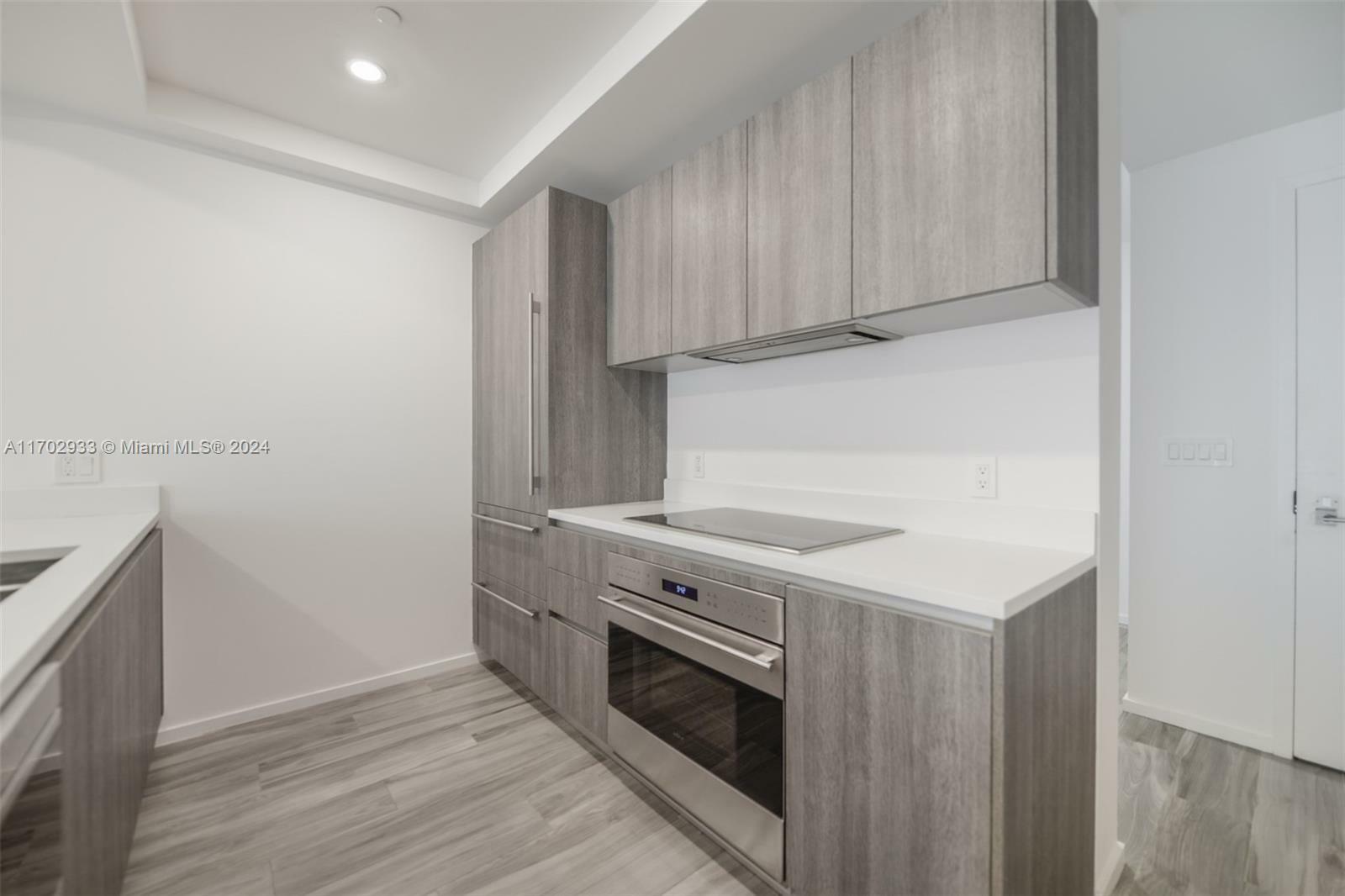 Property Photo:  801 S Miami Ave 1702  FL 33130 