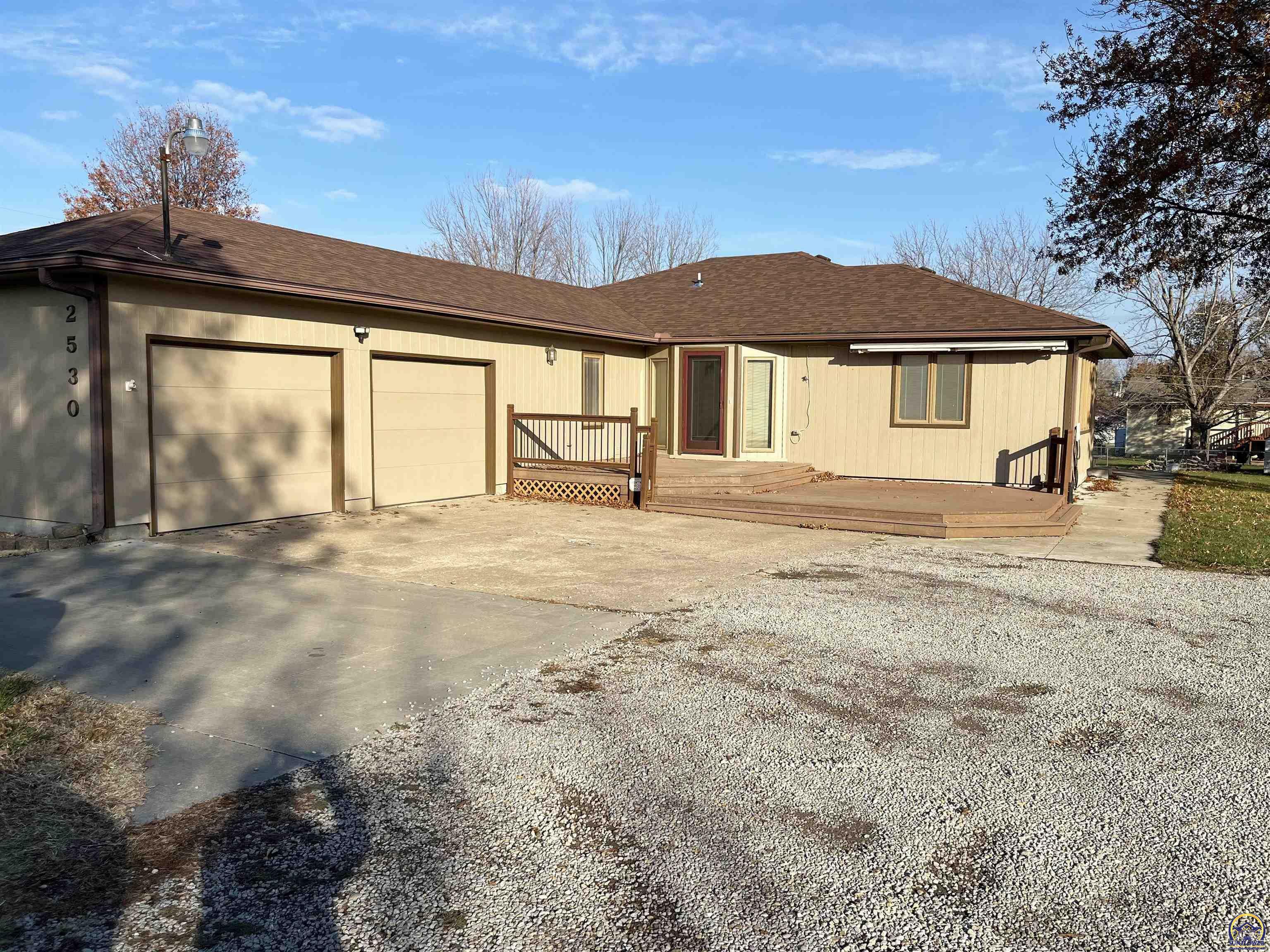 Property Photo:  2530 SW Indian Hills Rd  KS 66604 