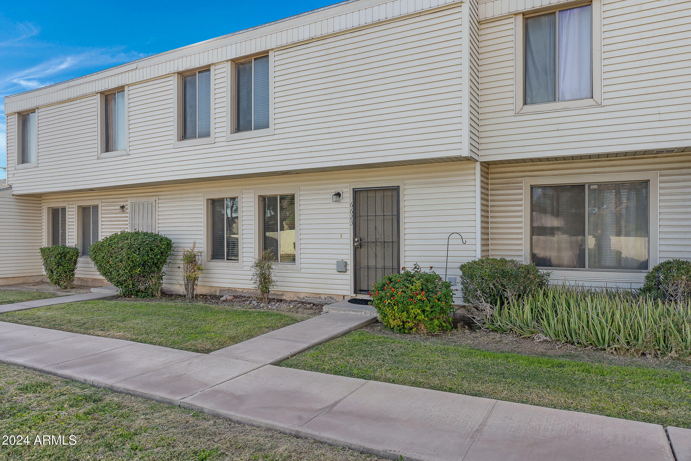 Property Photo: 6623 S Palm Drive AZ 85283
