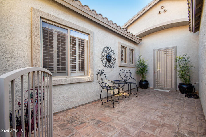 Property Photo: 2733 W Glenhaven Drive AZ 85045