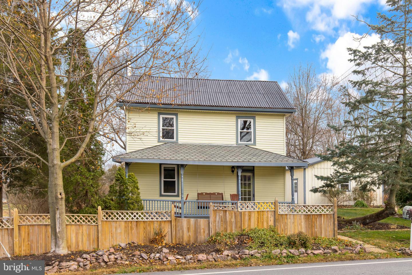 Property Photo:  695 Rife Run Road  PA 17545 