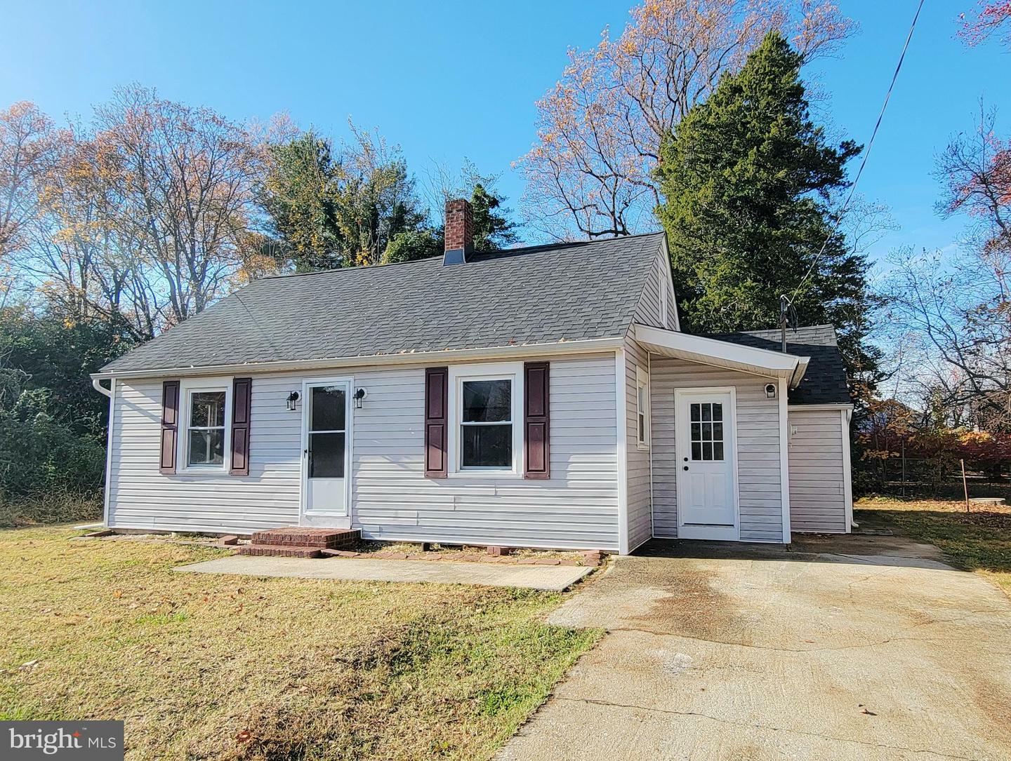 11 Riviera Drive  Pennsville NJ 08070 photo