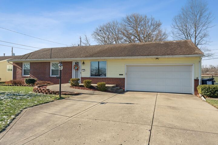 92 Maureen Drive  Heath OH 43056 photo