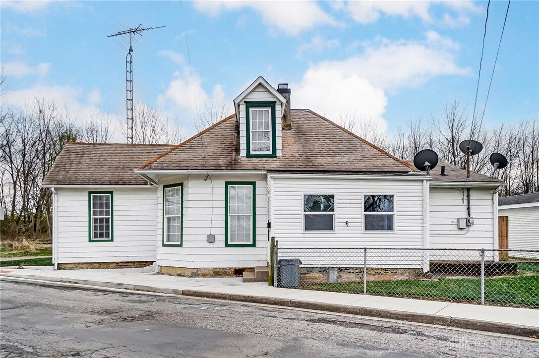 Property Photo: 1595 Cora Street OH 45503