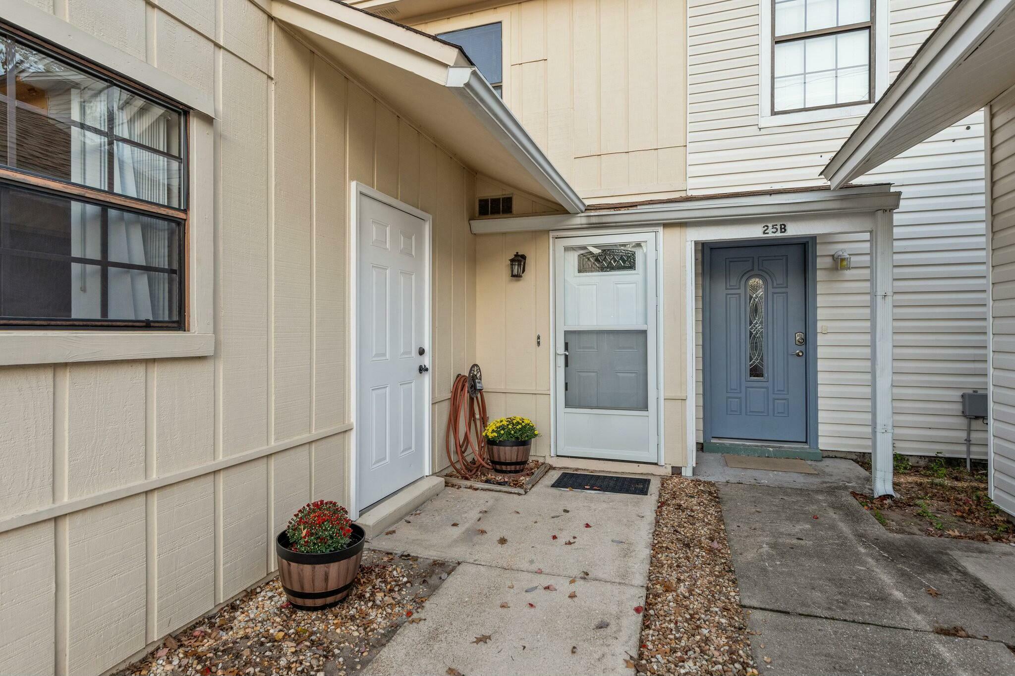 Property Photo:  25 NW Wright Parkway Unit C  FL 32548 